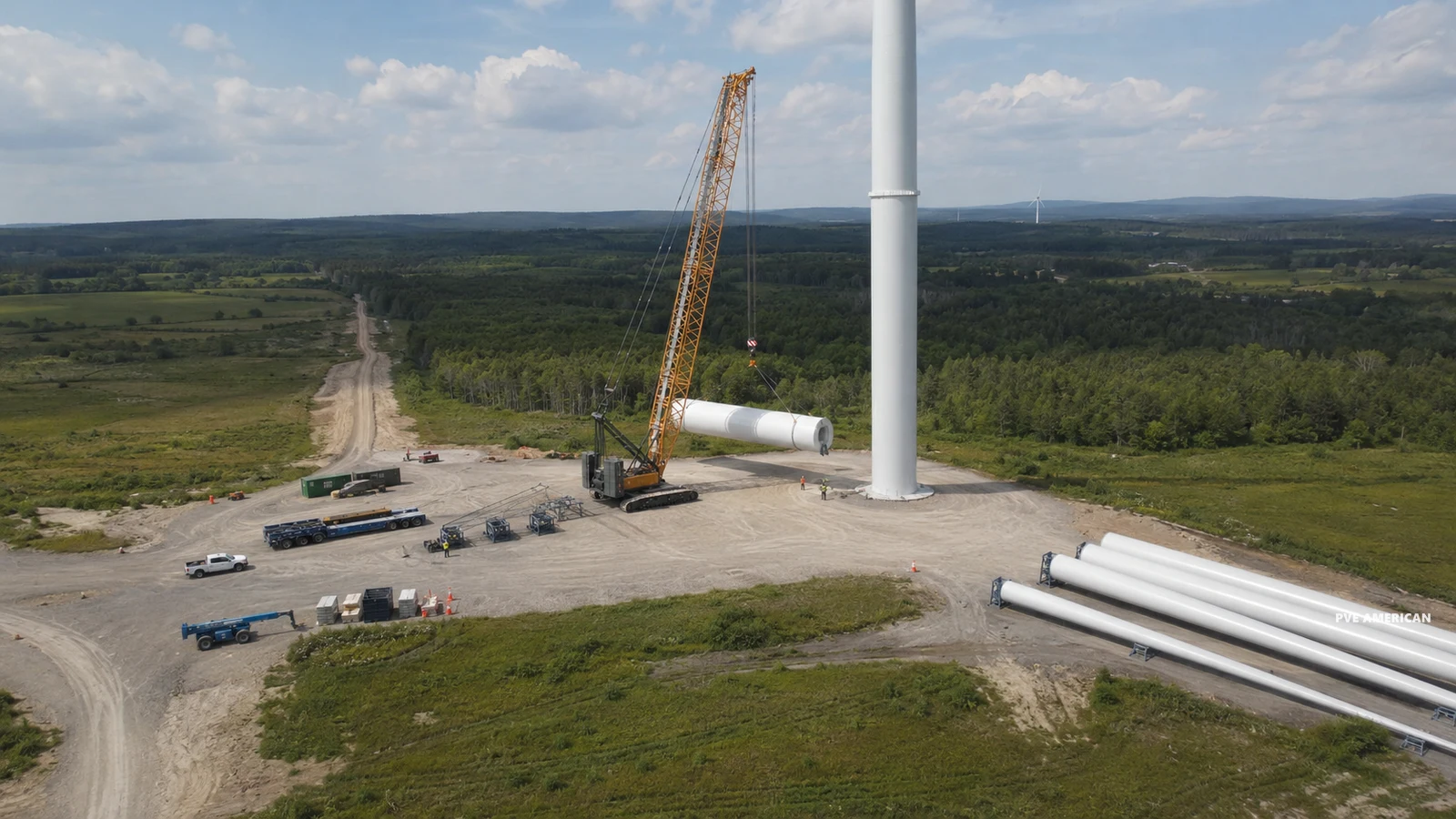 CC330-1 wind turbine erection